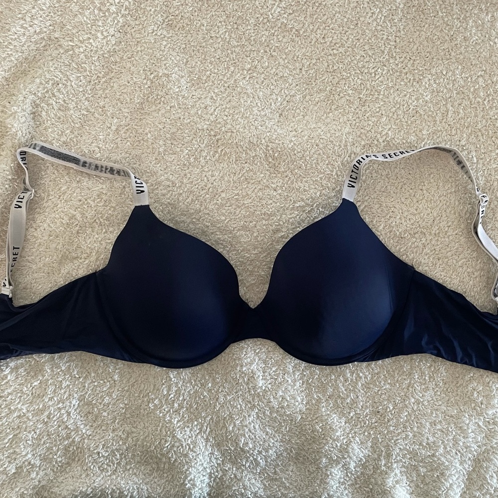 Victoria’s Secret Underwire T-Shirt Bra
